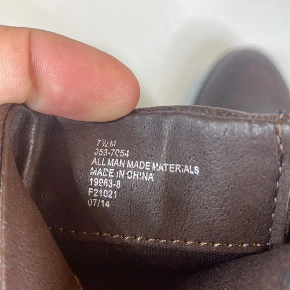 A.n.a brown ankle bootie faux leather Strappy buckle 7.5 zip up fall boots 7 1/2 - Picture 9 of 11